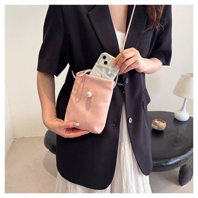 image-Fashion Women's Simple Western Style Lightweight Crossbody Bag