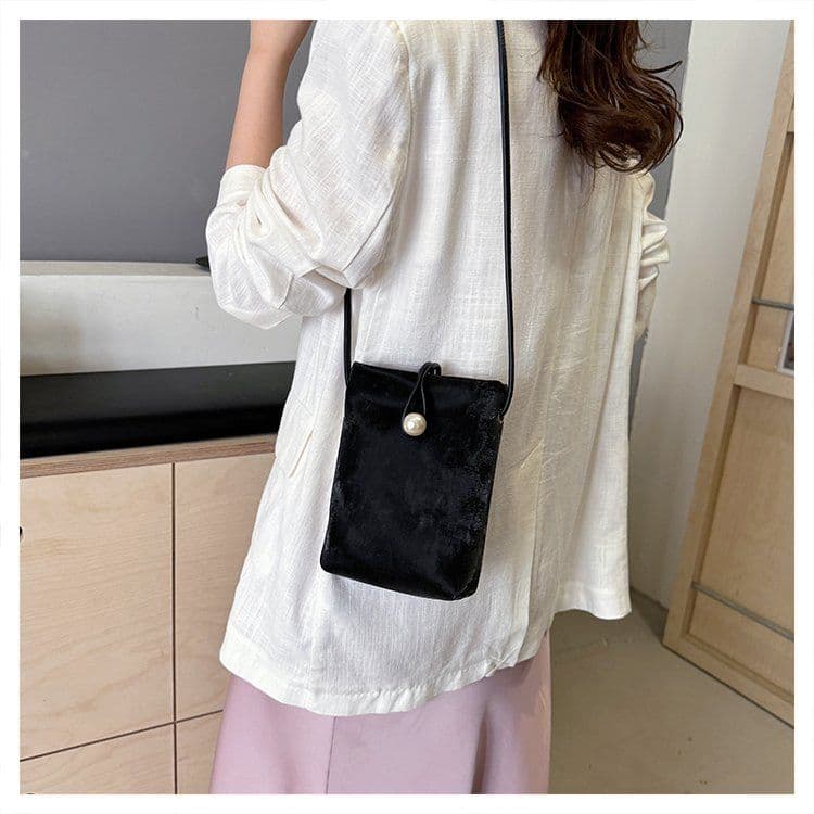 image-Fashion Women's Simple Western Style Lightweight Crossbody Bag