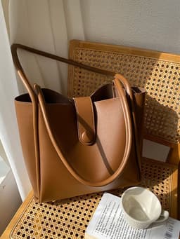 image-Retro One-shoulder High-grade Fashion Work Commuter Tote