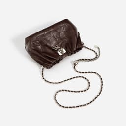 image-Leather Folds Cloud Bag Retro High-grade Temperament Lock