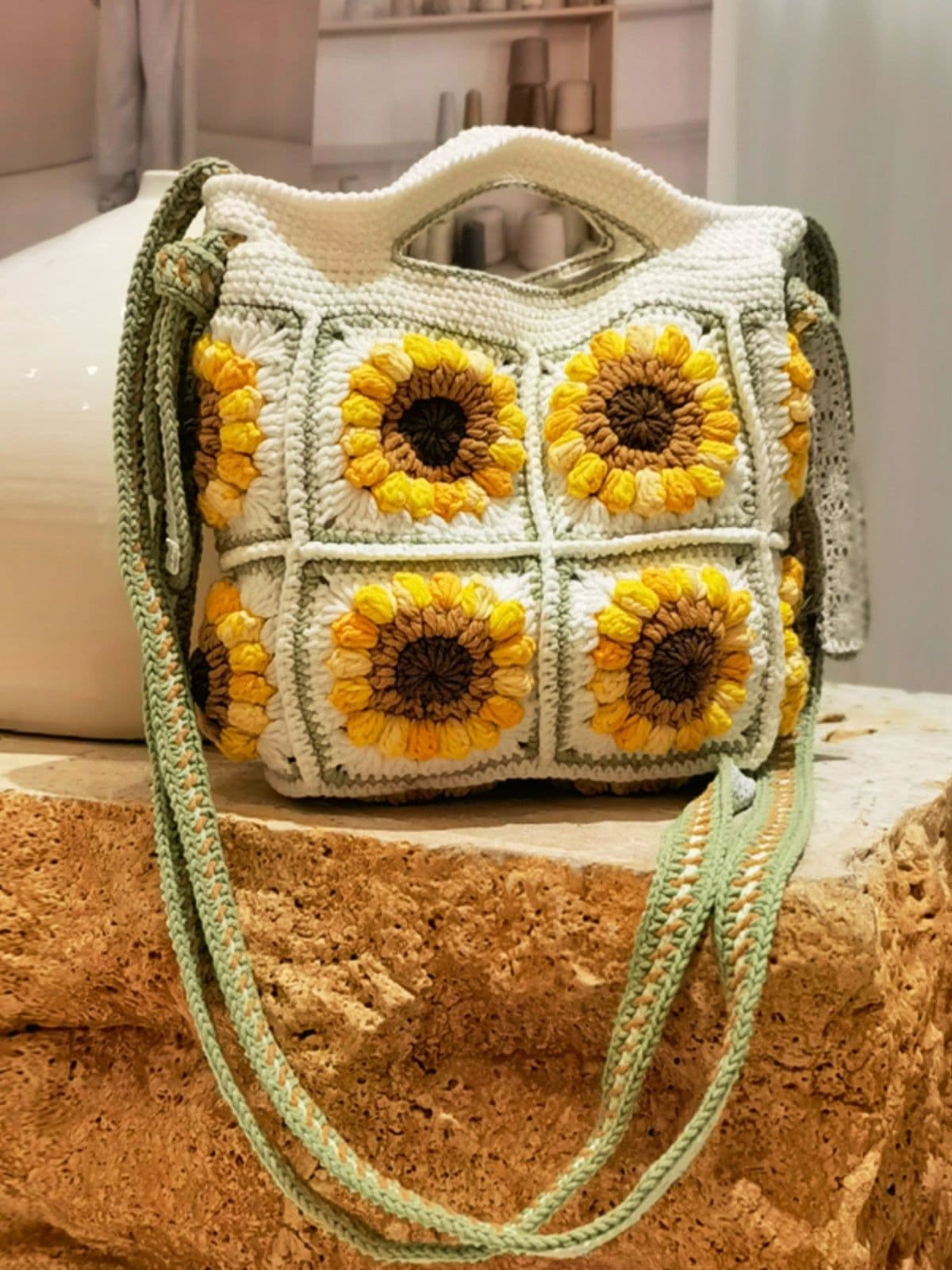 image-Wool Crocheted Hand-held Crossbody Dual-use Sweet Hand-woven Sunflower Women's Bag