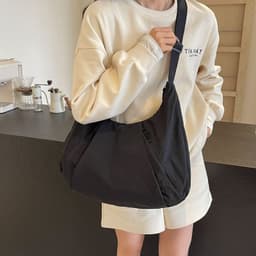image-Pleated Messenger Bag Large Capacity Artistic Simple Fashion