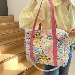 image-Go Out Lightweight Stylish And Versatile Hand Holding Crossbody Bag
