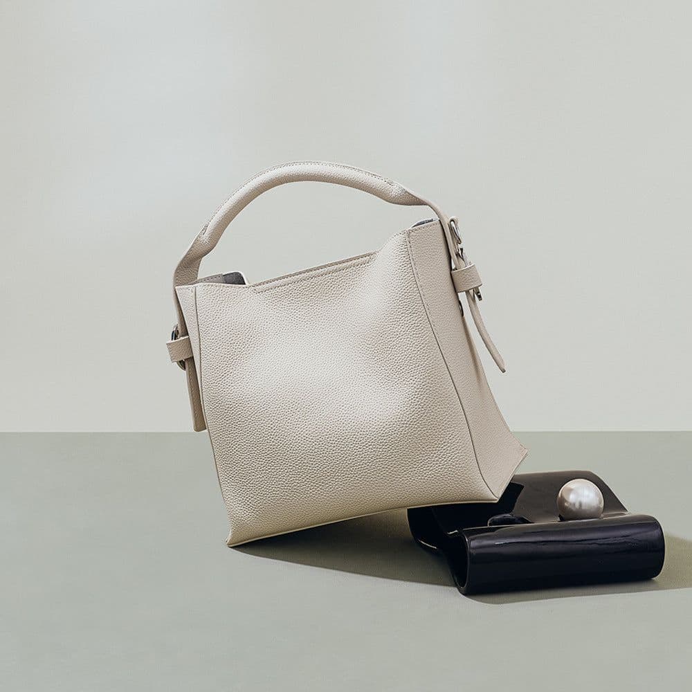 image-Women's Fashion Top Layer Cowhide Bucket Bag