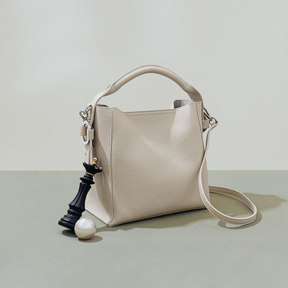 image-Women's Fashion Top Layer Cowhide Bucket Bag