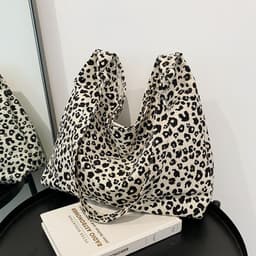 image-Women's Large-capacity Leopard Print Fashion Shoulder Bag