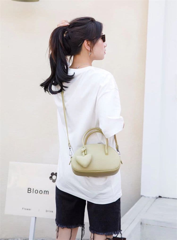 image-2024 Handbag For WomenLuxury Desinger Heart Crossbody Bag Solid Concise Ladies Femlae Bag