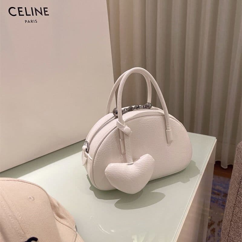 image-2024 Handbag For WomenLuxury Desinger Heart Crossbody Bag Solid Concise Ladies Femlae Bag