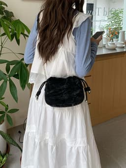 image-New Chinese Style Pleated Chain Cloud Niche Commuter Summer All-matching Crossbody Bag For Women
