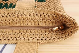 image-Large Capacity Business Commute Shoulder Minority All-match Straw Bag