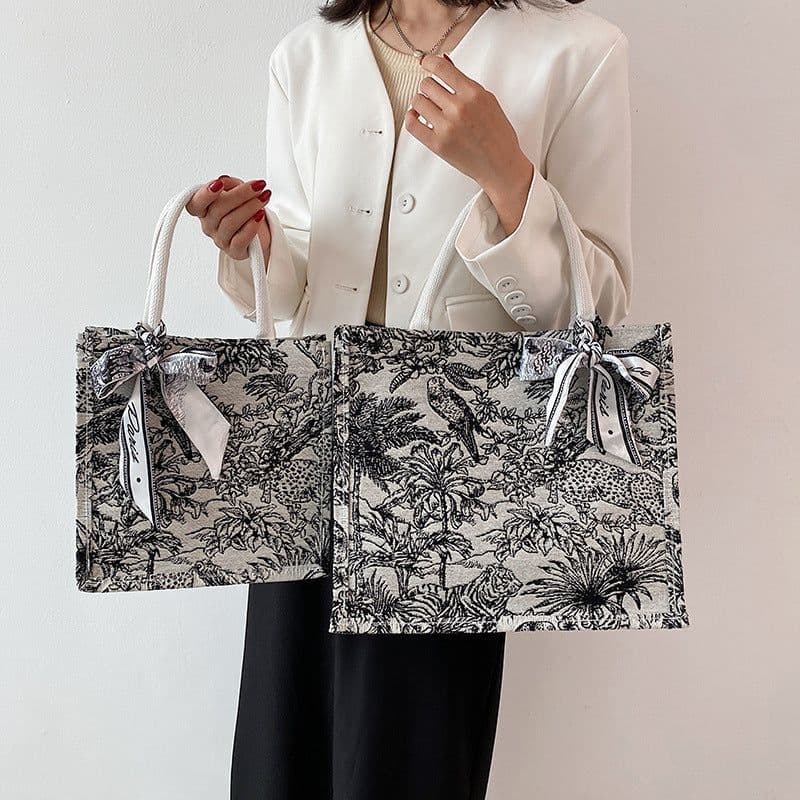 image-Women's Fashion Commuter Canvas Handbag