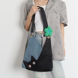 image-Denim Literary Fan Niche Large Capacity Shoulder Messenger Bag