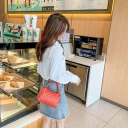 image-Fashion Embroidery Diamond Quilted Handbag Crossbody Bag