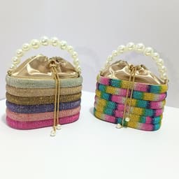 image-Shiny And Inflexible Rhinestone Evening Bag