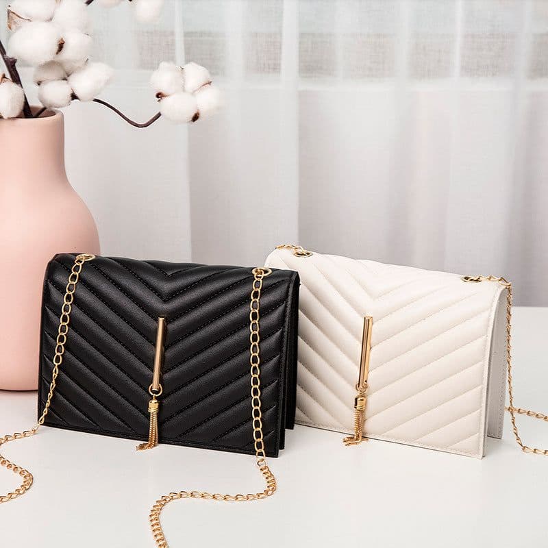 image-Women's Crossbody Small Square Bag V Pattern Plaid Pillow Bag