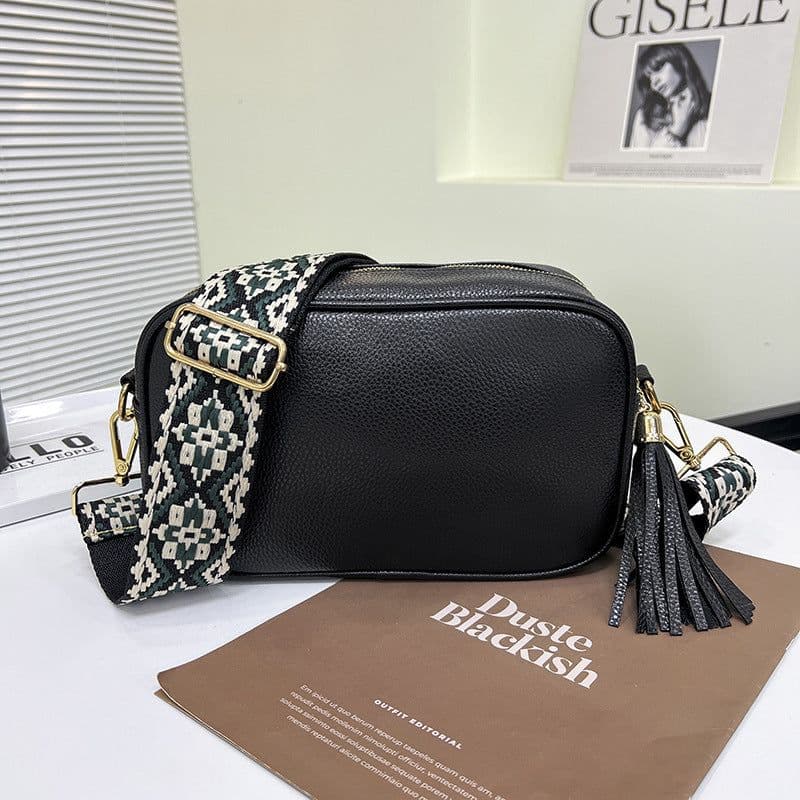image-Fashion New Ethnic Style Retro Tassel Bag