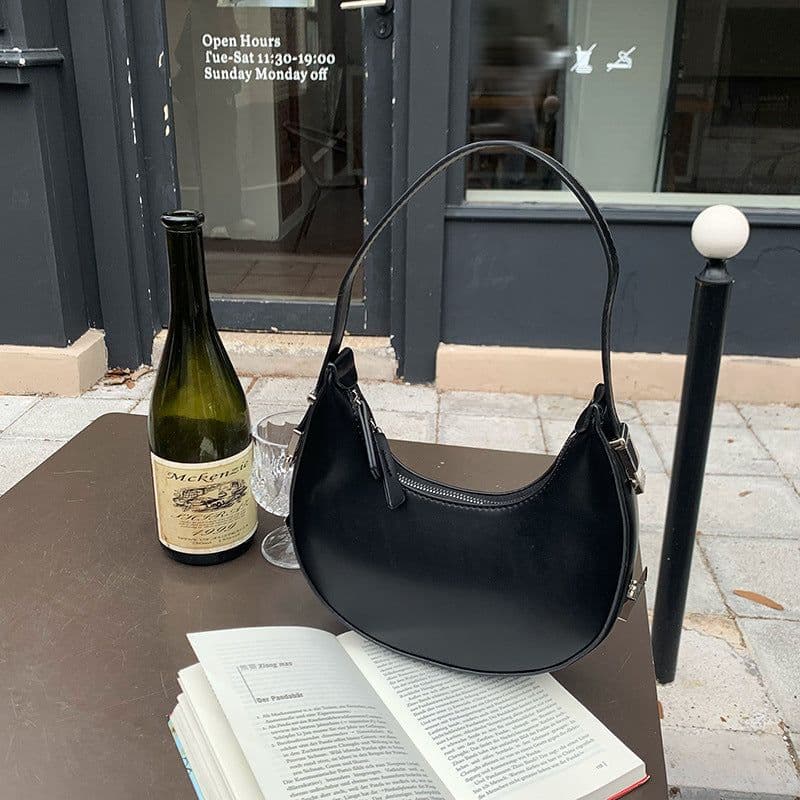 image-Handbag Crescent Metal Buckle Small Round Bag Women