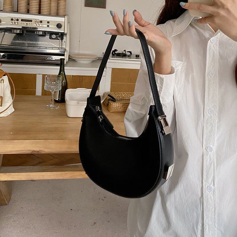 image-Handbag Crescent Metal Buckle Small Round Bag Women