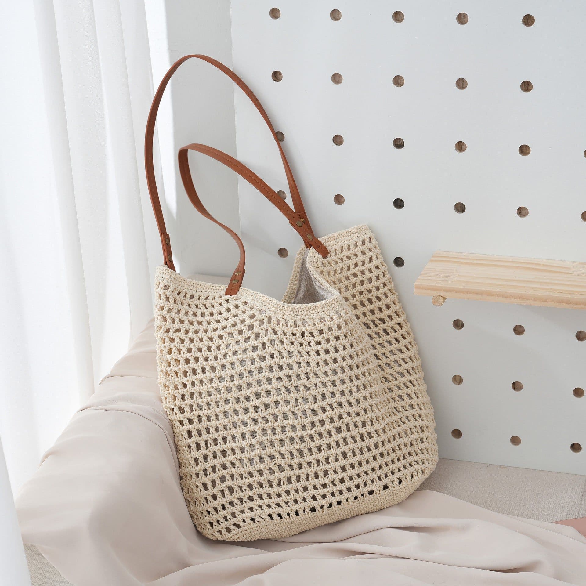 image-Beach Casual Hollow Mesh Woven Lightweight Straw Handbag