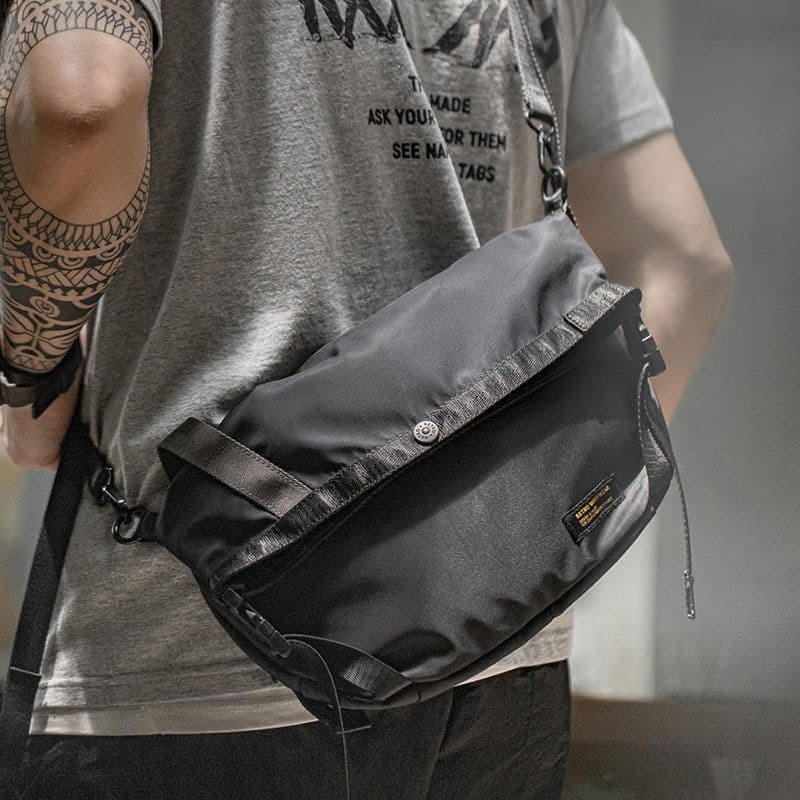 image-Outdoor Multifunctional Shoulder Messenger Bag Men