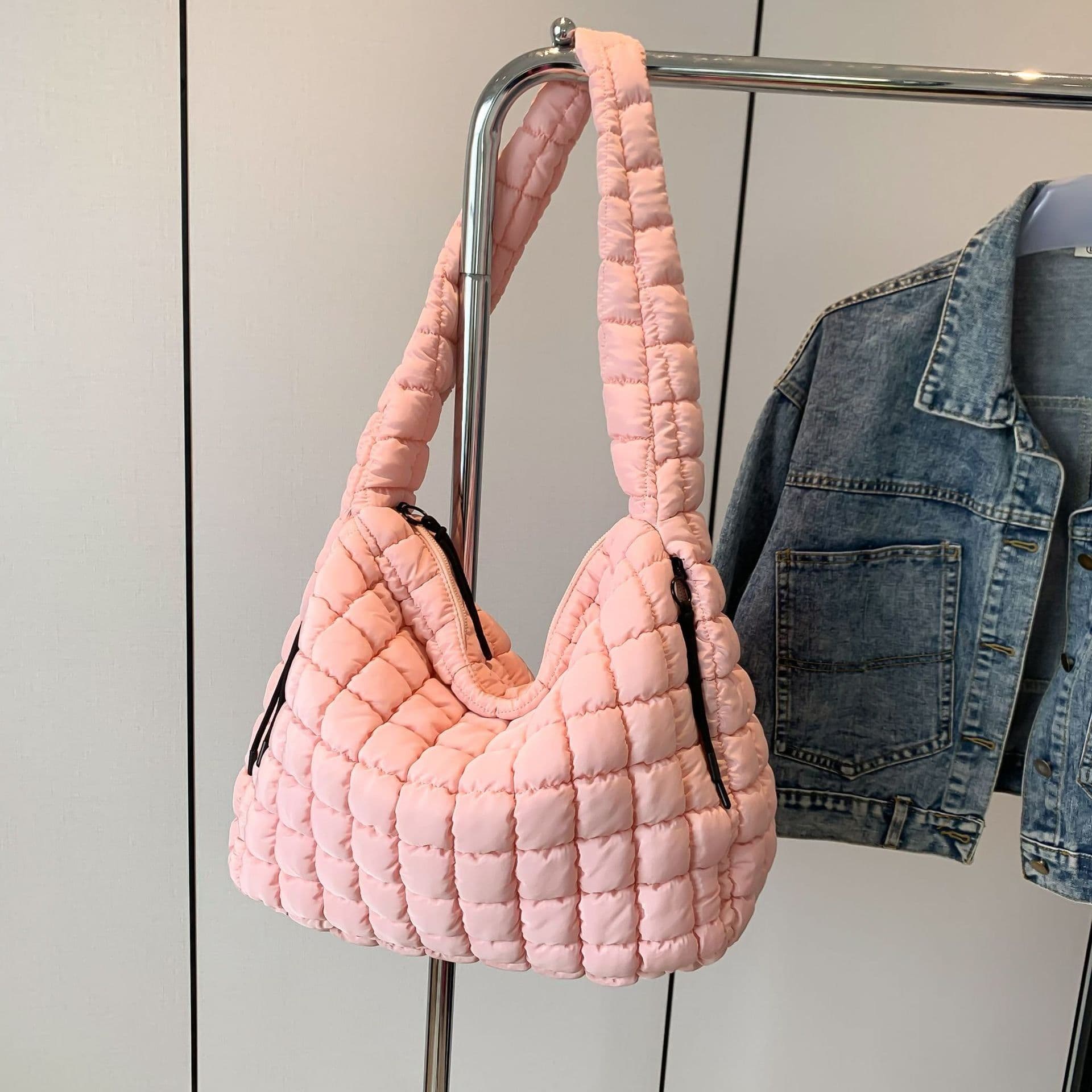 image-Women's Fashion Shoulder Crossbody Large Capacity Handbag Pleated Cloud Bag