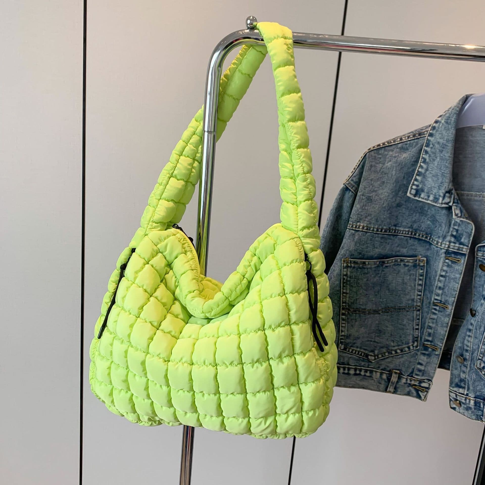 image-Women's Fashion Shoulder Crossbody Large Capacity Handbag Pleated Cloud Bag