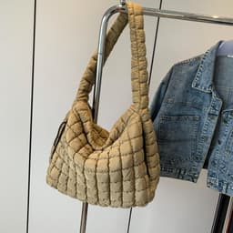 image-Women's Fashion Shoulder Crossbody Large Capacity Handbag Pleated Cloud Bag