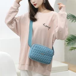image-Rhombus Creative Fashion Solid Color Large Capacity Shoulder Messenger Bag