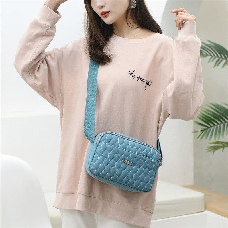 image-Rhombus Creative Fashion Solid Color Large Capacity Shoulder Messenger Bag