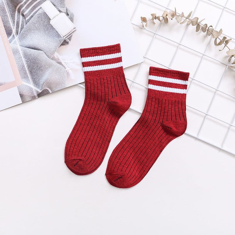 image-5 pairs of women's socks