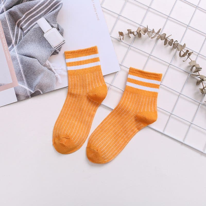 image-5 pairs of women's socks