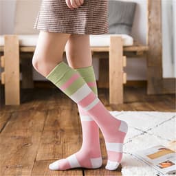 image-Contrasting color knee-length women's socks
