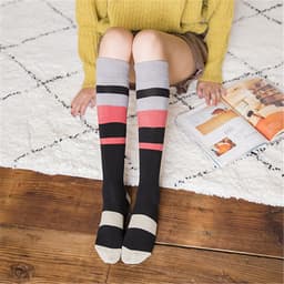 image-Contrasting color knee-length women's socks