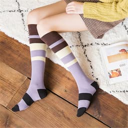 image-Contrasting color knee-length women's socks