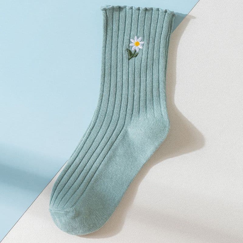 image-Japanese Cute Cotton Daisy Lace Pile Socks