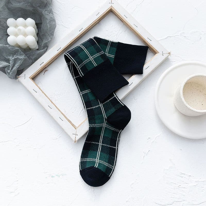 image-Line Plaid Socks Women Calf Knee Socks Korean Version