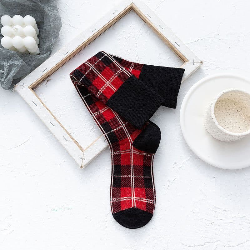 image-Line Plaid Socks Women Calf Knee Socks Korean Version