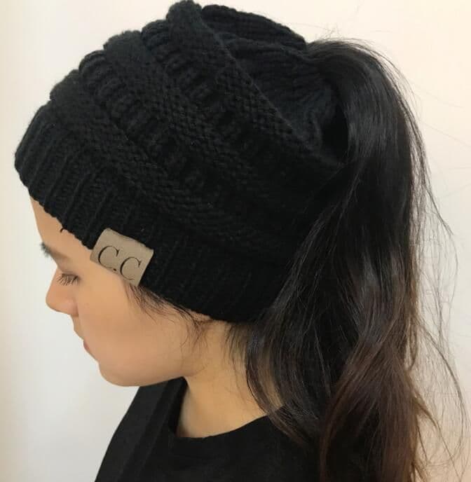 image-Women's knitted horsetail hats