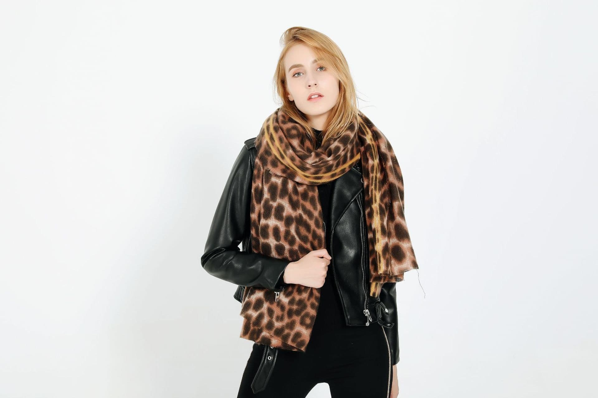 image-Leopard-print cashmere women's scarf shawl