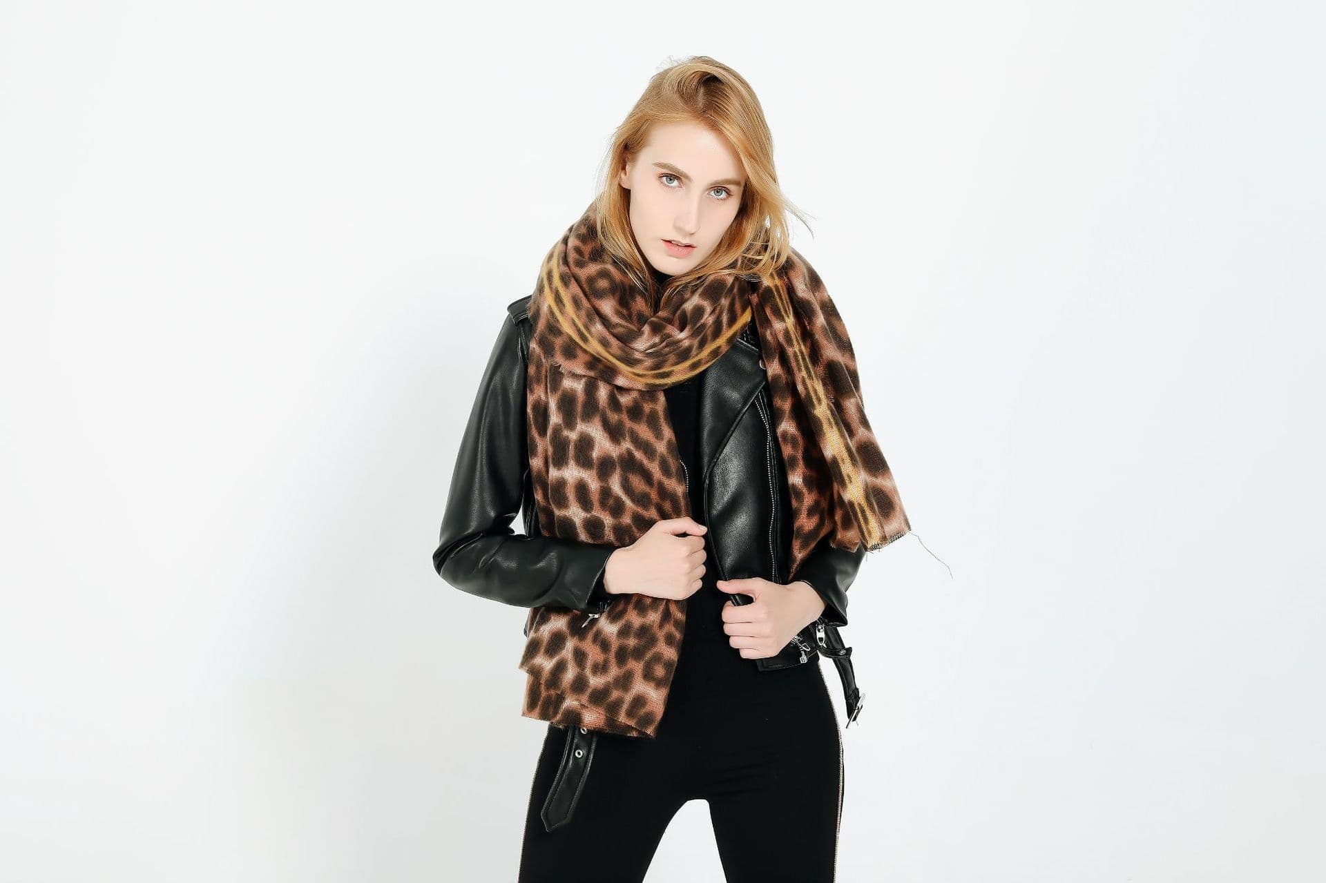 image-Leopard-print cashmere women's scarf shawl