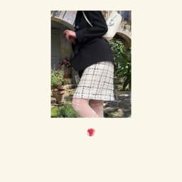 image-Vintage rose band pattern stockings