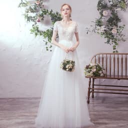 image-Bride Sen's simple atmosphere small tail gauze dress skirt