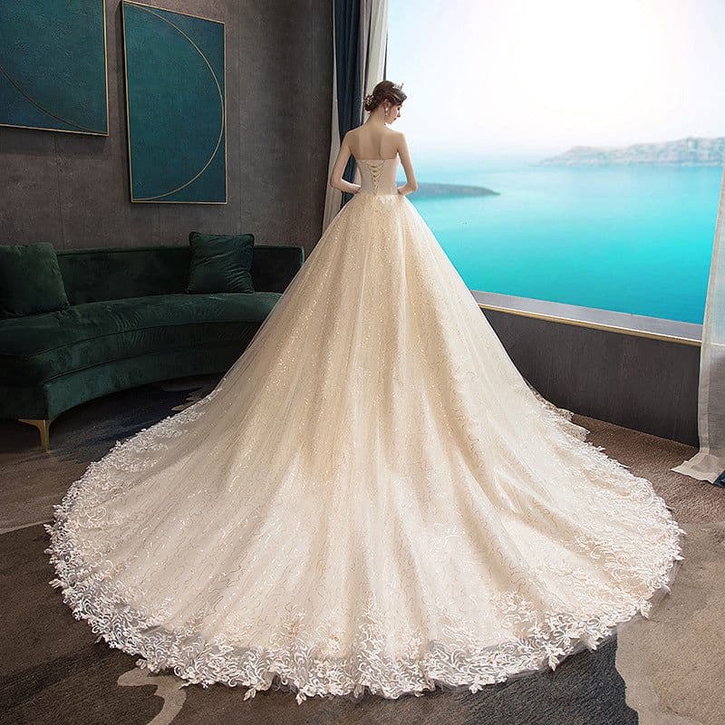 image-Going out Sasen light wedding dress