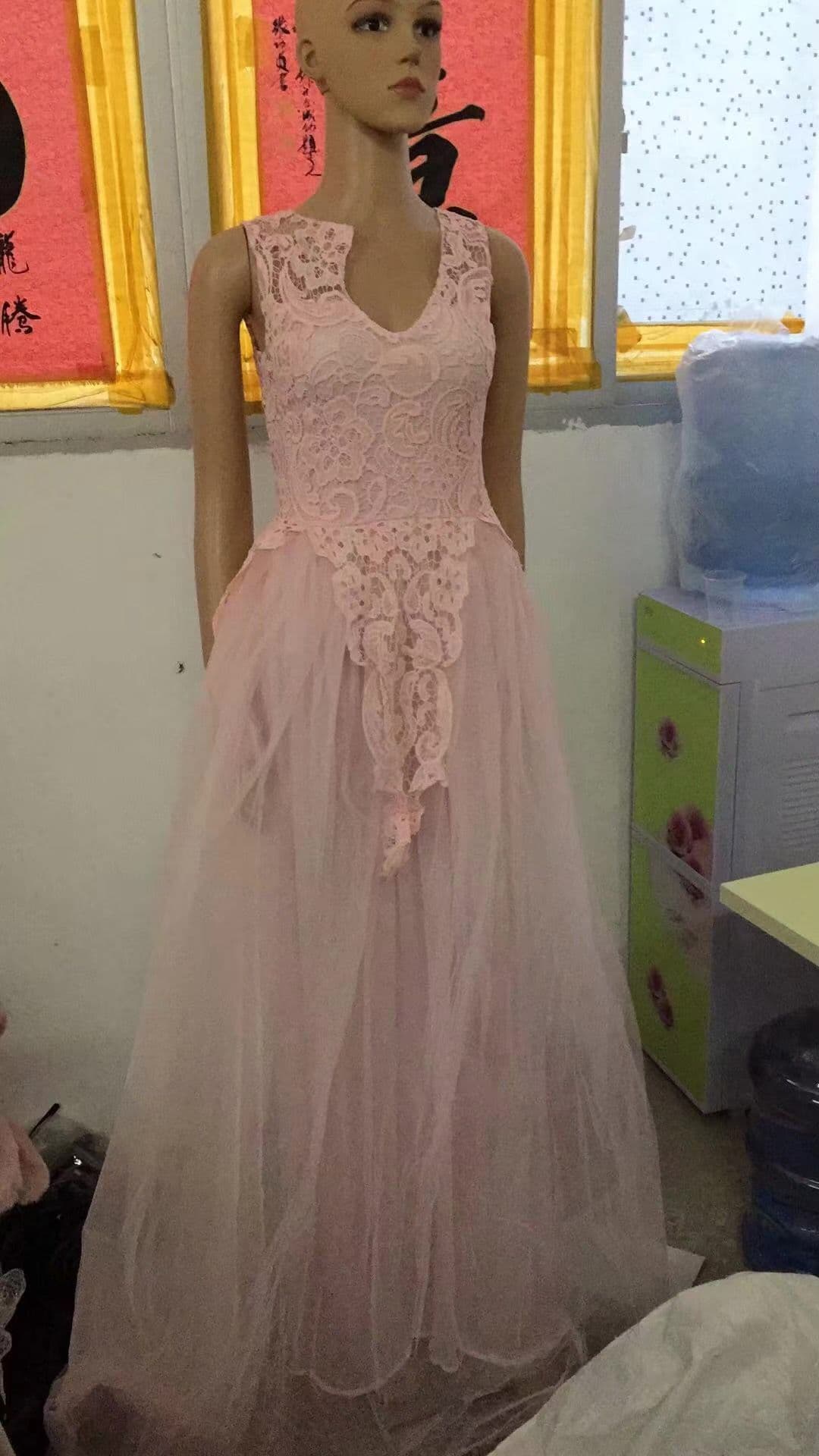 image-Women Wedding Dress Sleevless Flowers Lace Dress