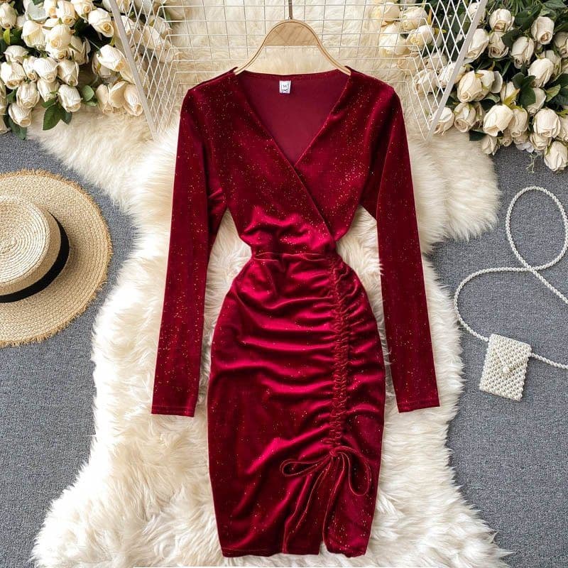 image-V-neck waist pack buttock gold velvet long sleeve skirt