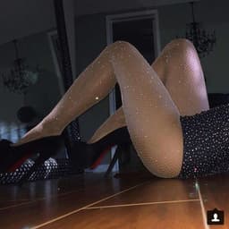 image-Women's Fishnet Bottoming Pantyhose