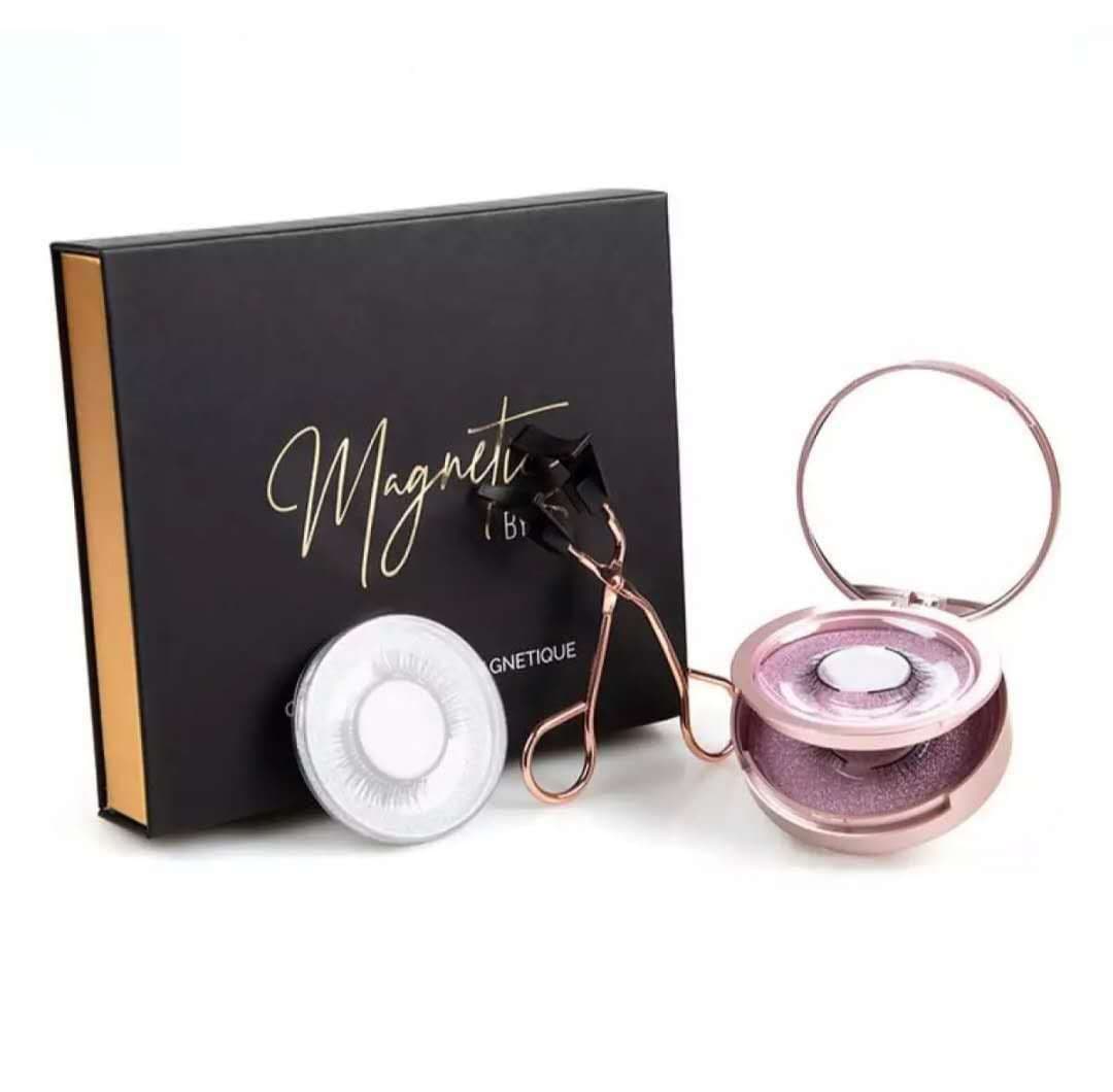 image-Reusable Magnetic Self-Adhesive Eyelashes No Eyeliner Or Glue Needed False Lashes Stable And Easy To Put On Natural Look And Waterproof Fake Eyelashes