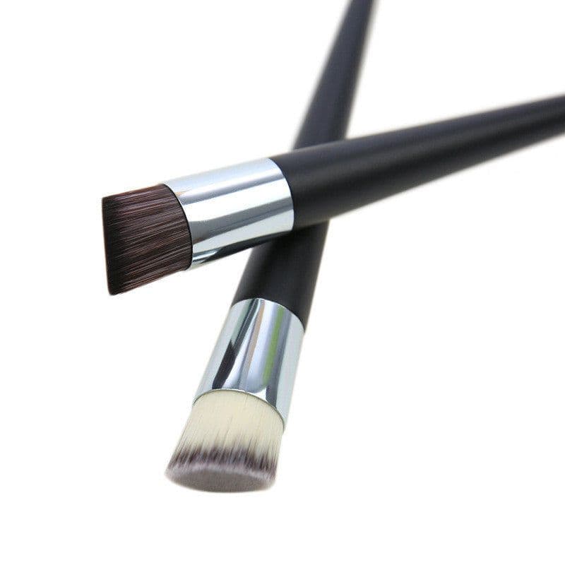 image-Makeup Tools Wooden Handle Liquid Foundation Makeup Brush