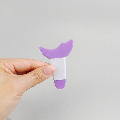 image-Eyelash Eyeliner Stencil Model Eye Mascara Comb Stencil Model Beginner Eye Makeup Helper Applicator Guide Card Tool Easy Wash