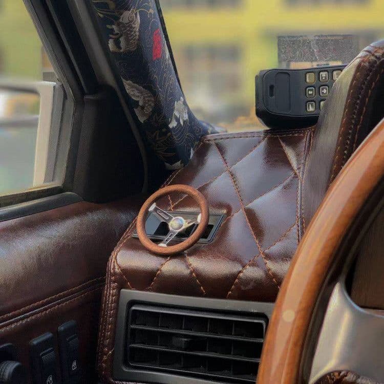 image-Car Wood Perfume Aromatherapy Decoration
